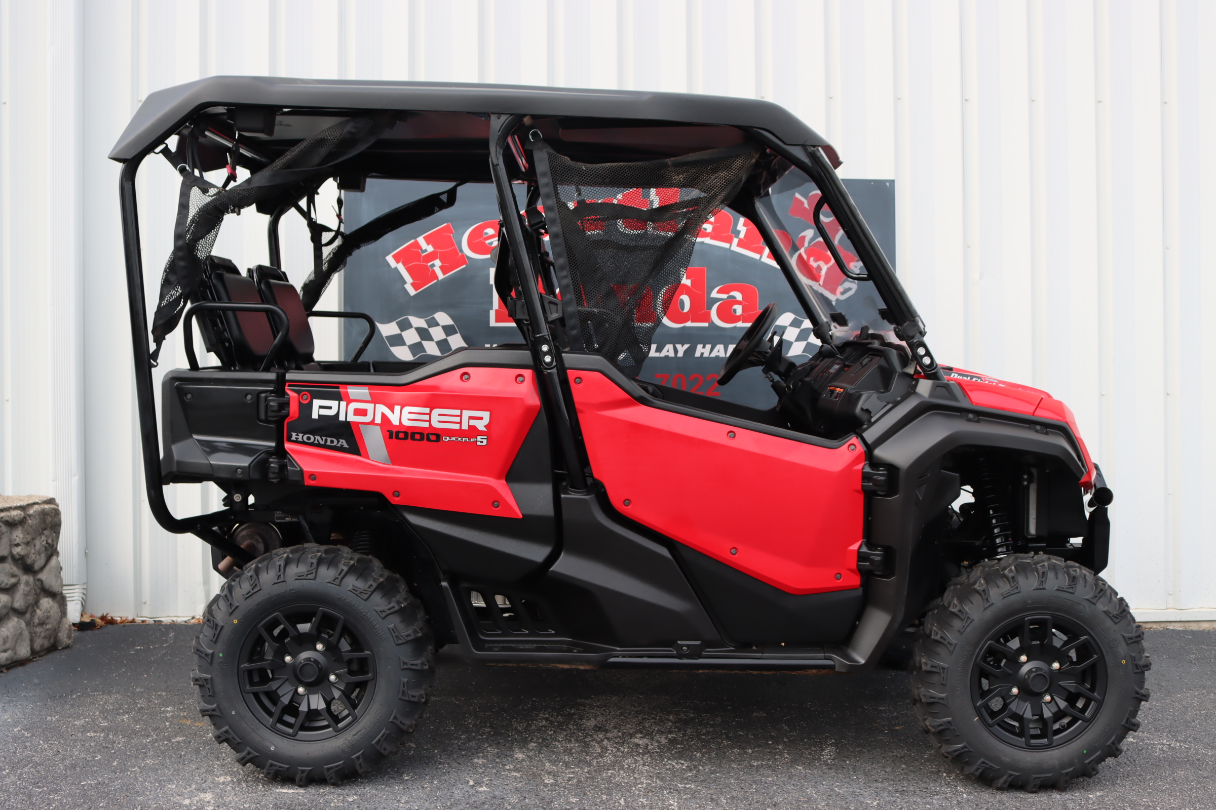 2024 Honda Pioneer 1000-5 Deluxe — photo 1 of 18