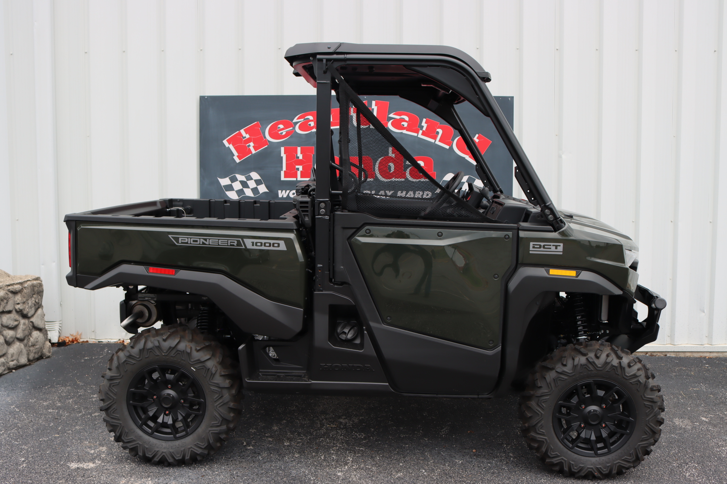 2026 All-In HEARTLAND CLEAR PRICE Pioneer 1000 Deluxe Black Forest Green — photo 1 of 10