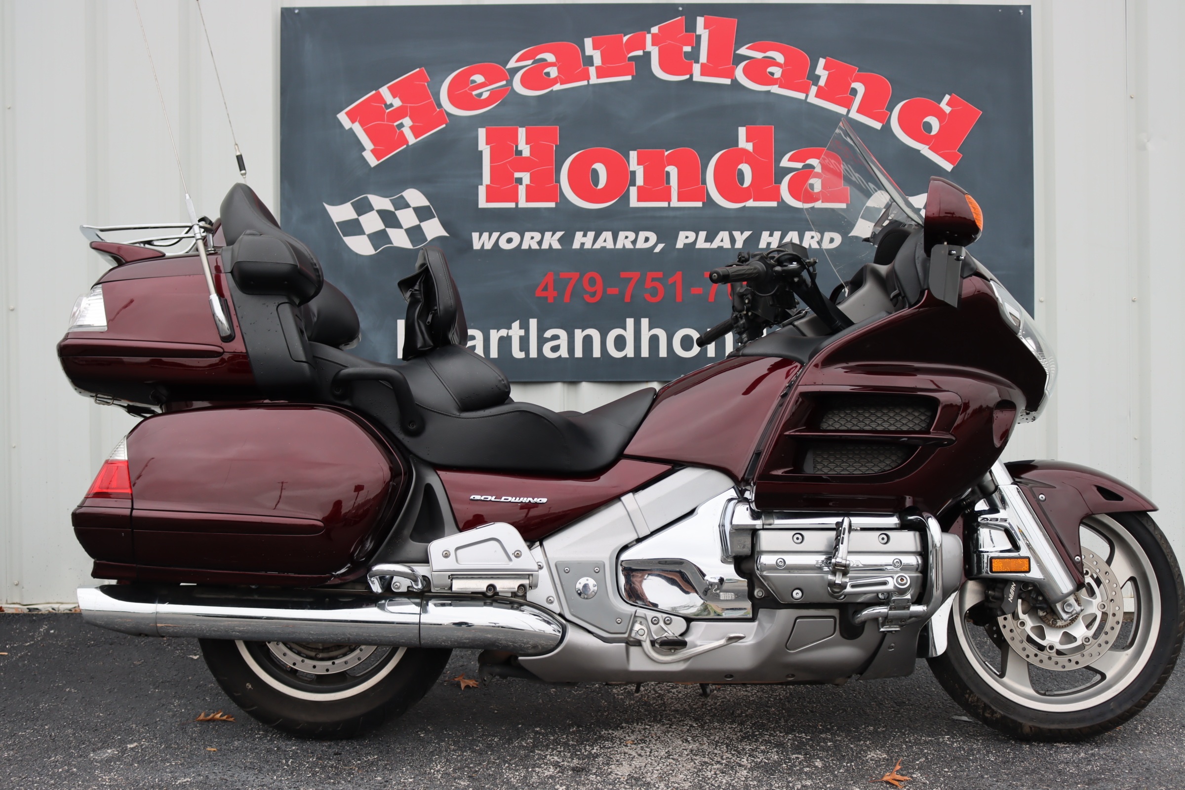 2007 Honda Gold Wing NAV ABS — photo 1 of 16