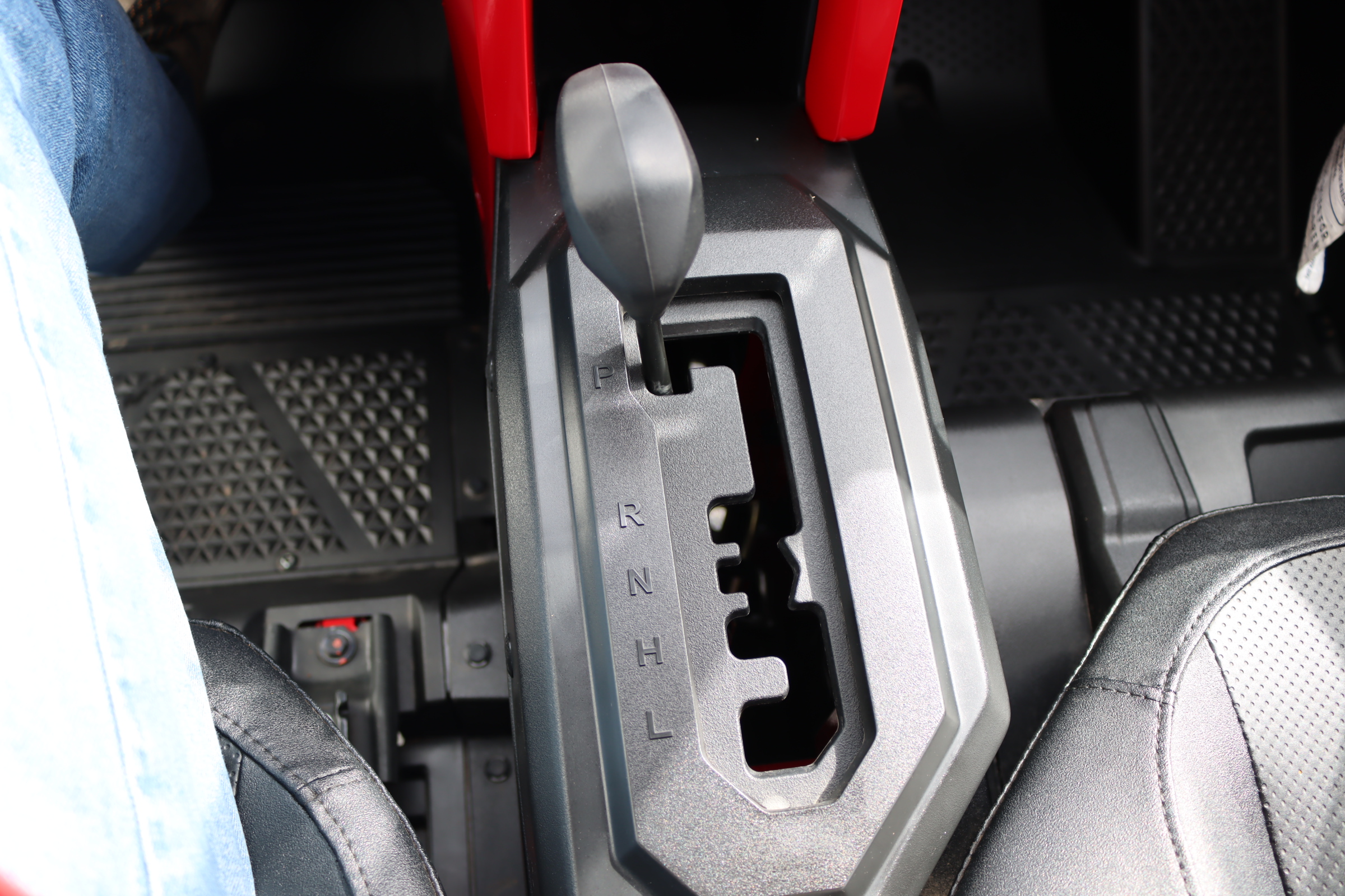 2026 Honda TALON 1000R-4 FOX LIVE VALVE Side x Side