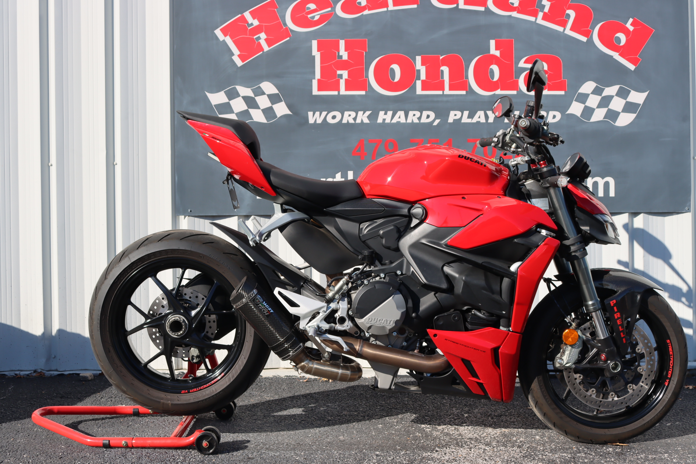 2022 Ducati Streetfighter V2 — photo 1 of 20