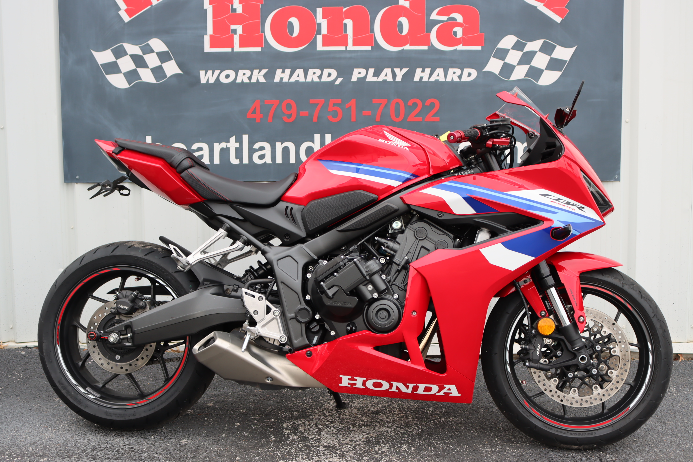 2024 Honda CBR650R — photo 1 of 18